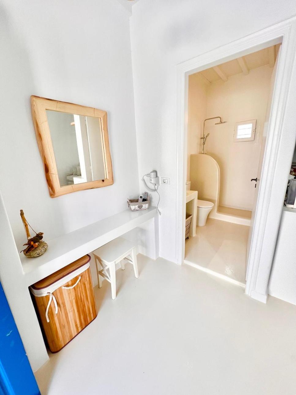 Provis Rentals Suite Next To The Mills In Mykonos Town Exterior photo